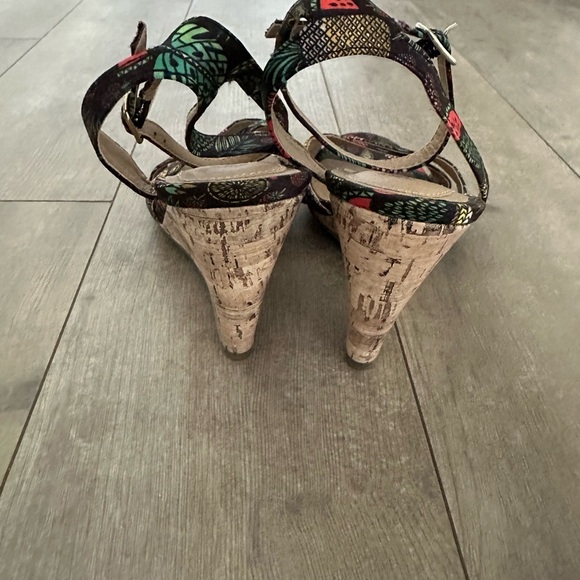 Gorgeous Pineapple Fruits Wedge Cork Strappy Open Toe Black Sandals Heels size 9 - Picture 11 of 16